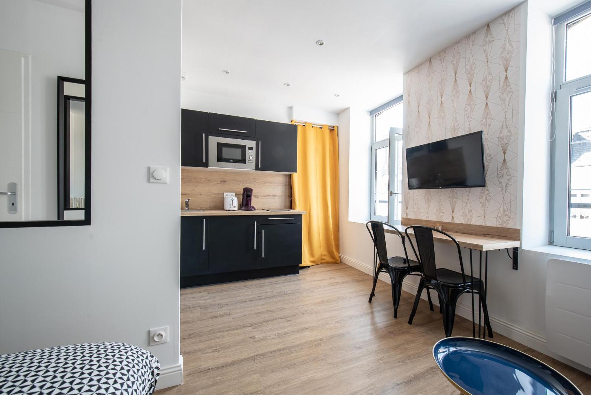 Au Nouveau Boulonnais - 4 Appartements Charmants Pour Couples, Familles Et Groupe D'Amis, Vieille Ville Et Centre Ville De Boulogne Sur Mer Exterior photo