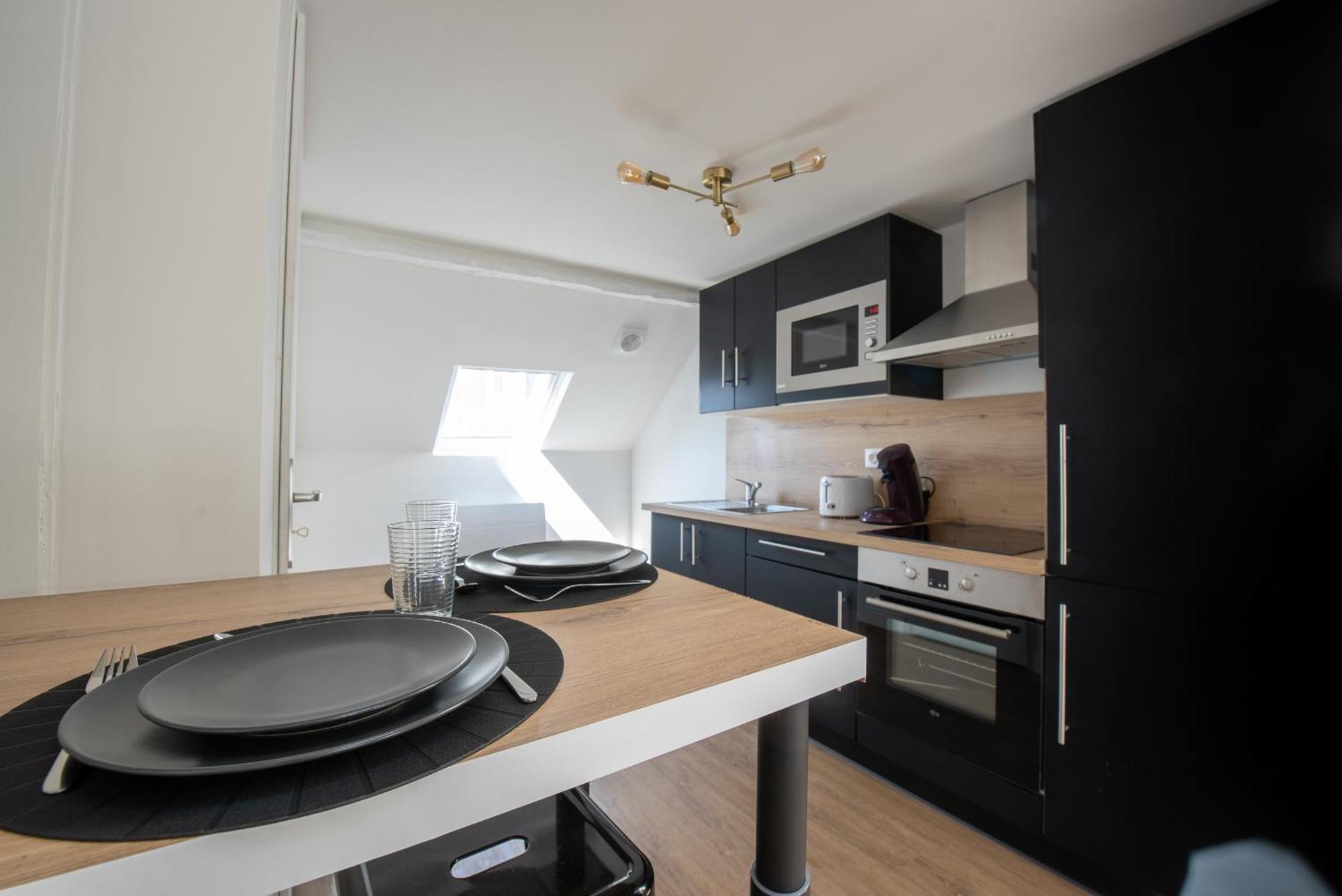 Au Nouveau Boulonnais - 4 Appartements Charmants Pour Couples, Familles Et Groupe D'Amis, Vieille Ville Et Centre Ville De Boulogne Sur Mer Exterior photo